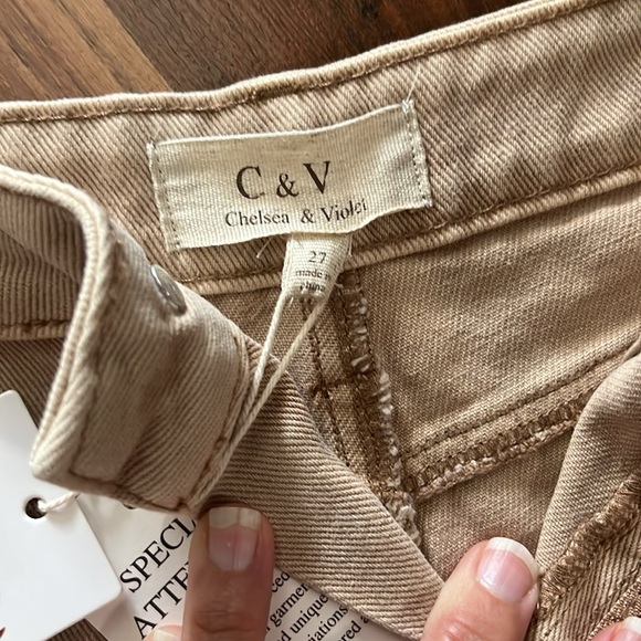C&V Chelsea and Violet Tan Denim Frayed Cut-off Shorts Size 27 - Picture 4 of 4